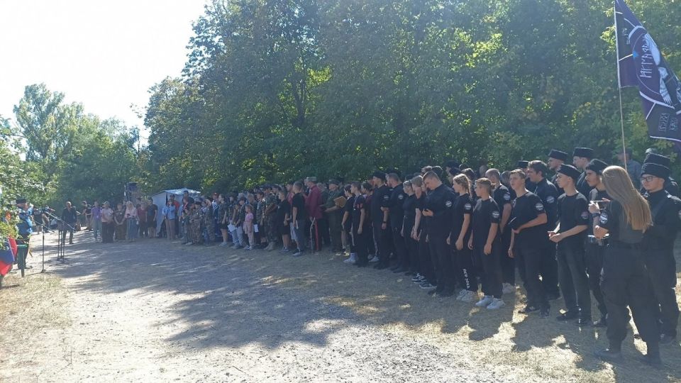 06 сентября 2025 года учащиеся ГБОУ «ОШ № 25 Г.О. МАКЕЕВКА» и ГБОУ «СШ № 99 Г.О. МАКЕЕВКА» приняли участие в Шестом казачьем этно-спортивном фестивале Донбасса «Дикое Поле 2025», который проводился в городском округе... 06 сентября 2025 года учащиеся ГБОУ «ОШ № 25 Г.О. МАКЕЕВКА» и ГБОУ «СШ № 99 Г.О. МАКЕЕВКА» приняли участие в Шестом казачьем этно-спортивном фестивале Донбасса «Дикое Поле 2025», который проводился в городском округе...