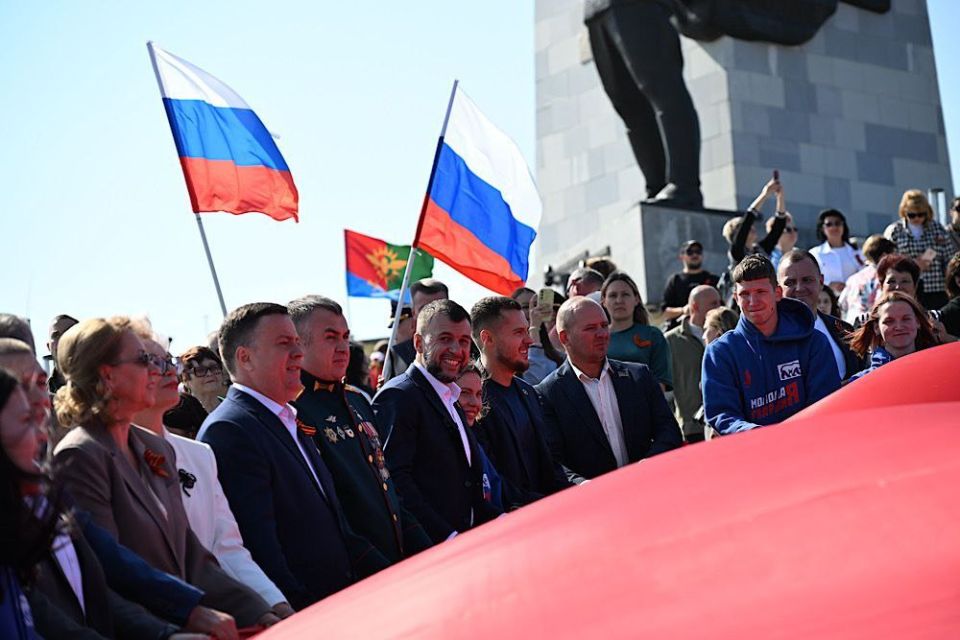 Денис Пушилин: В 82-ю годовщину освобождения Донбасса от немецко-фашистских захватчиков с жителями Республики отдали дань памяти и уважения защитникам Отчизны Денис Пушилин: В 82-ю годовщину освобождения Донбасса от немецко-фашистских захватчиков с жителями Республики отдали дань памяти и уважения защитникам Отчизны