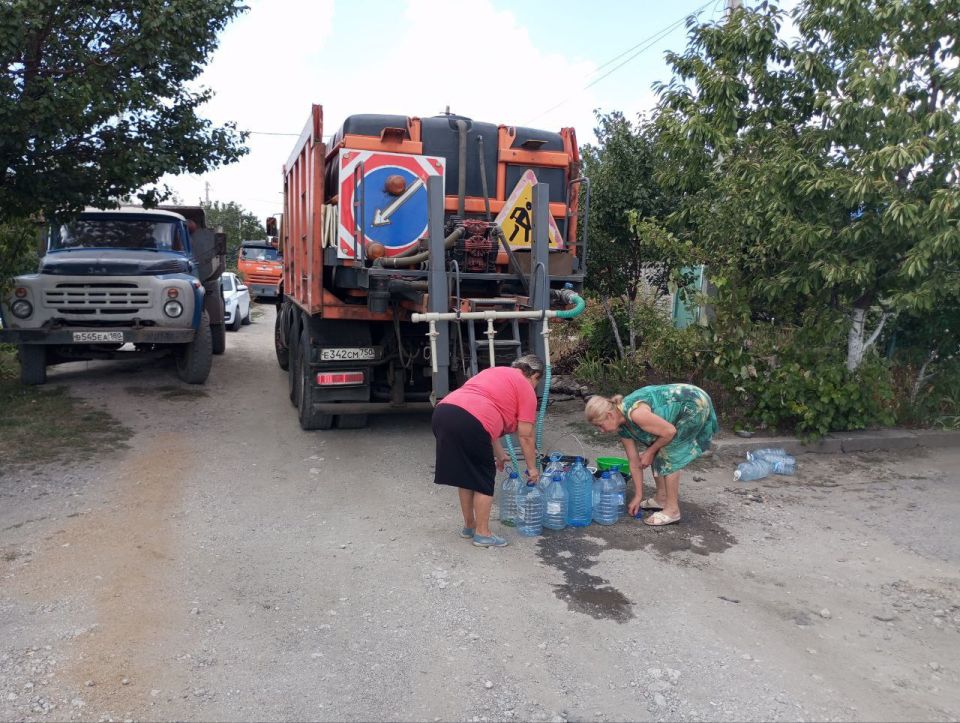 Валентина Харлашка: Провела мониторинг подвоза воды в Центрально-Городском районе города Макеевка по улице Глазунова Валентина Харлашка: Провела мониторинг подвоза воды в Центрально-Городском районе города Макеевка по улице Глазунова