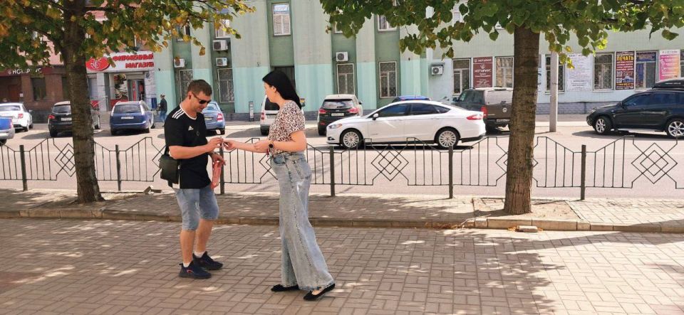 6 сентября, в Центрально-Городском районе состоялась Патриотическая акция «Лента памяти», приуроченная 82-й годовщине освобождения Донбасса от фашистских захватчиков 6 сентября, в Центрально-Городском районе состоялась Патриотическая акция «Лента памяти», приуроченная 82-й годовщине освобождения Донбасса от фашистских захватчиков