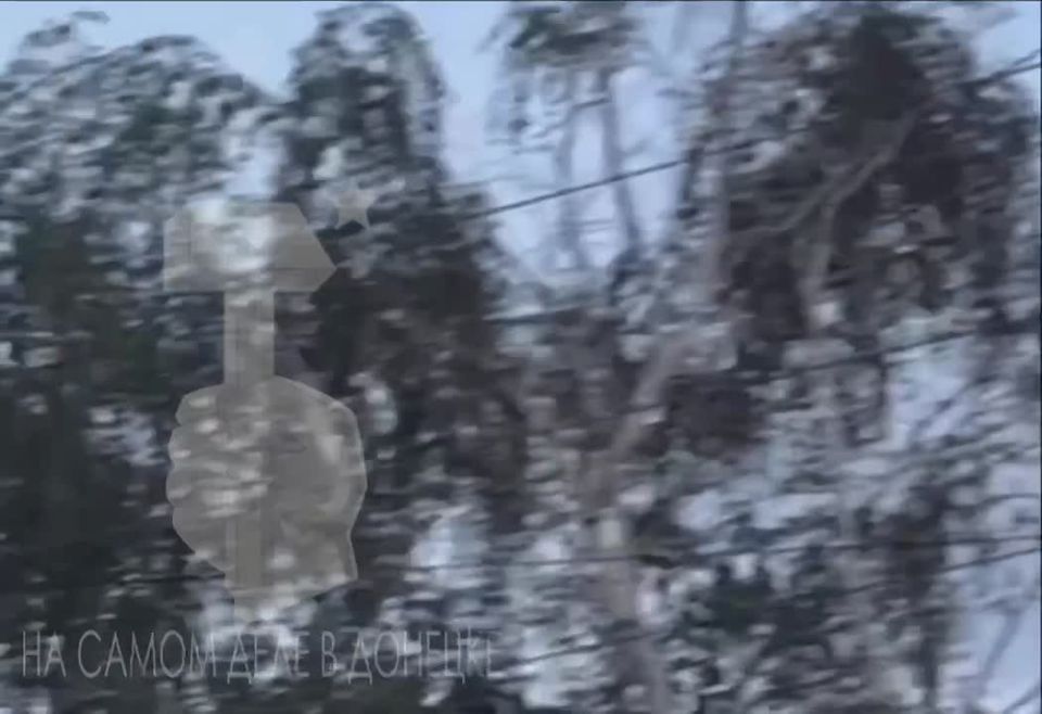 Украинские фашисты били по Донецку и Макеевке в том числе и ракетами