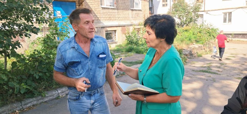 Валентина Харлашка: Сегодня, 8 сентября, в Центрально-Городском внутригородском районе прошли встречи с гражданами на подведомственной территории по адресам: ул. Ленина,128\2, ул. Седова,141 Валентина Харлашка: Сегодня, 8 сентября, в Центрально-Городском внутригородском районе прошли встречи с гражданами на подведомственной территории по адресам: ул. Ленина,128\2, ул. Седова,141