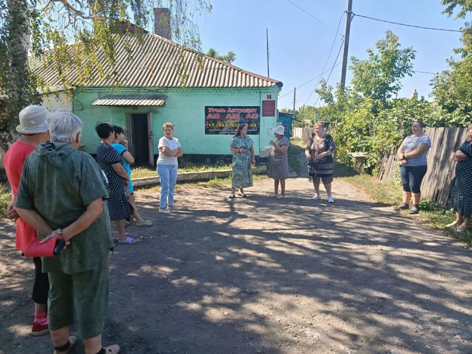 Продолжается живой диалог между населением и депутатами Макеевского городского совета Продолжается живой диалог между населением и депутатами Макеевского городского совета