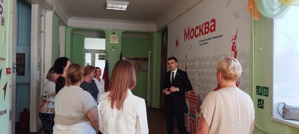 Продолжается живой диалог между населением и депутатами Макеевского городского совета Продолжается живой диалог между населением и депутатами Макеевского городского совета