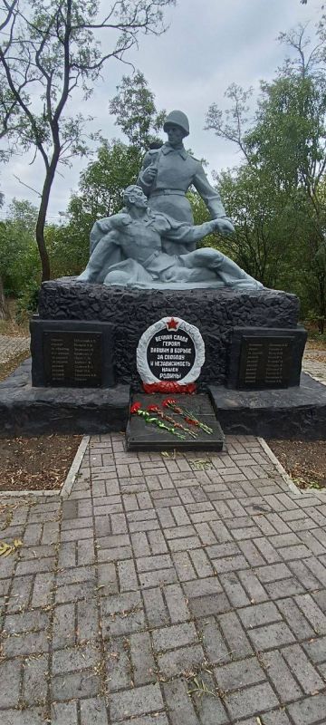 Депутаты #Комитет_по_труду_занятости_социальной_политики_и_делам_ветеранов продолжают работать с жителями Донецкой Народной Республики Депутаты #Комитет_по_труду_занятости_социальной_политики_и_делам_ветеранов продолжают работать с жителями Донецкой Народной Республики