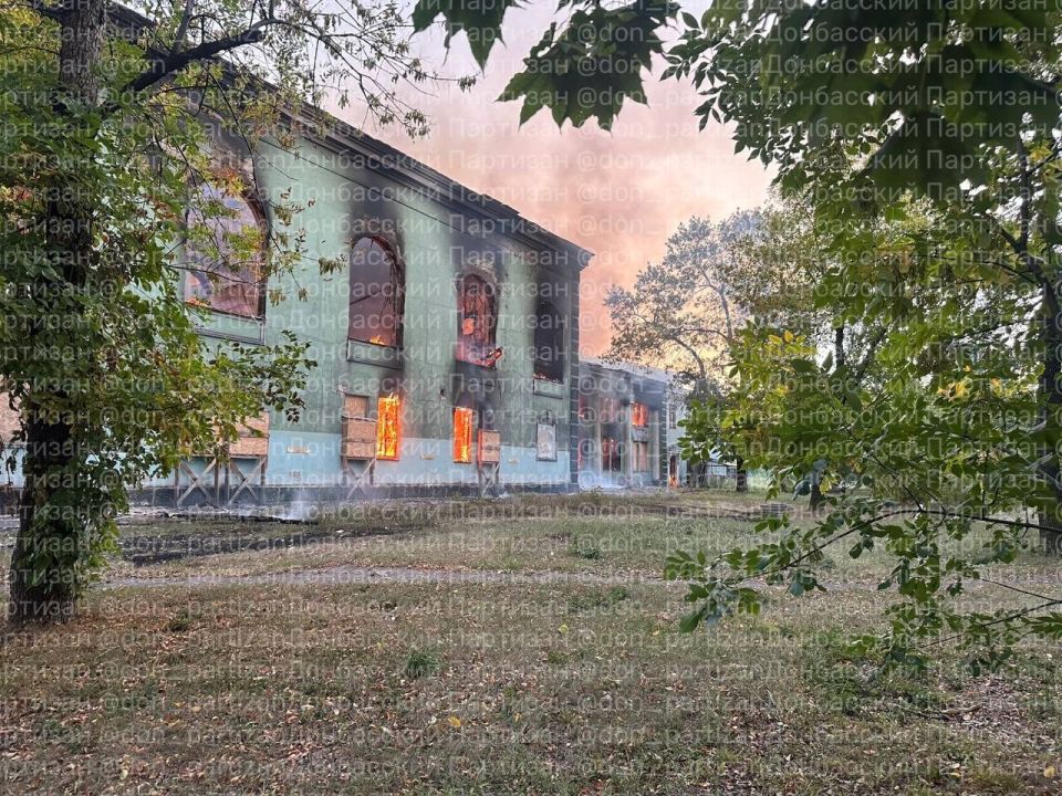 Доброполье — уничтожение пункта управления 25-й отдельной воздушно-десантной бригады ВСУ Доброполье — уничтожение пункта управления 25-й отдельной воздушно-десантной бригады ВСУ