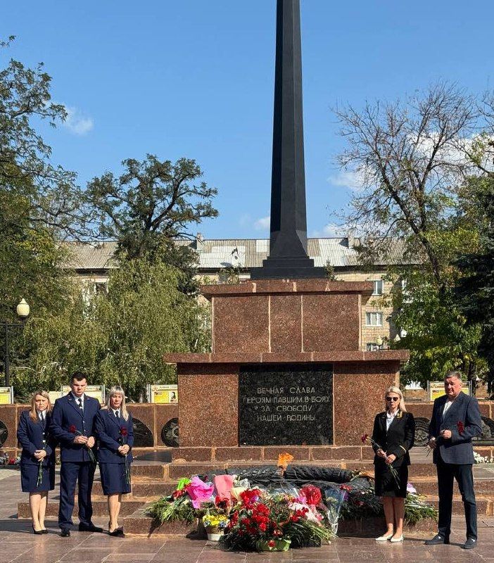 Сотрудники Центрально-Городского районного суда г. Макеевки почтили память героев