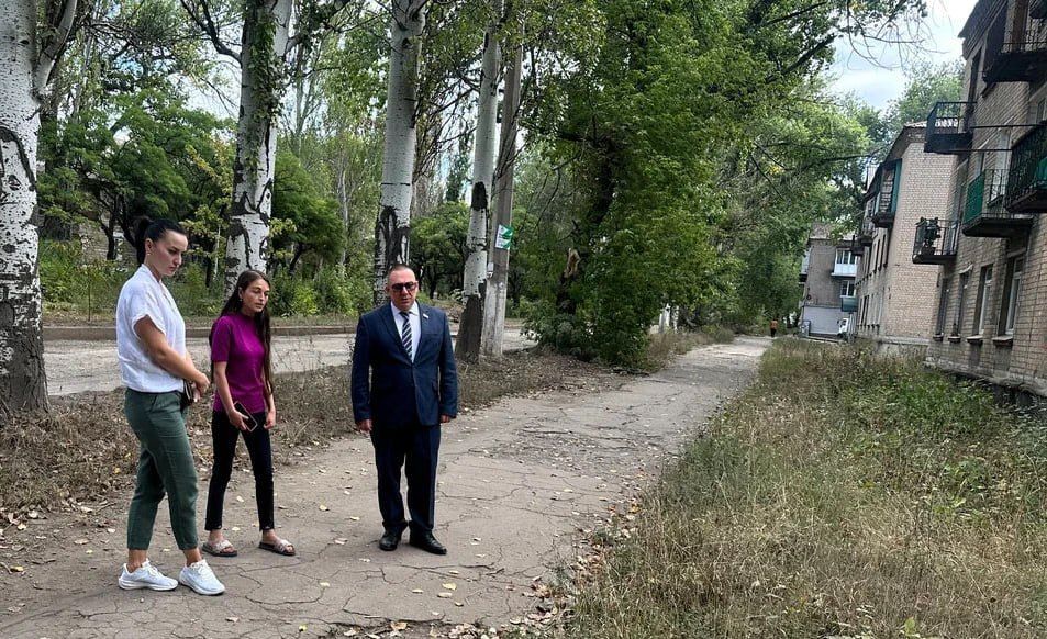 Заместитель Председателя Народного Совета ДНР Андрей Крамар (фракция ЛДПР) провел ряд встреч с жителями Республики Заместитель Председателя Народного Совета ДНР Андрей Крамар (фракция ЛДПР) провел ряд встреч с жителями Республики