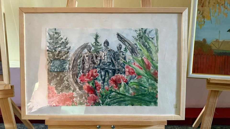 8 сентября в муниципальном бюджетном учреждении дополнительного образования "Детская школа искусств № 3 городского округа Макеевка" открылась выставка рисунков обучающихся класса изобразительного искусства "Любимый город"...