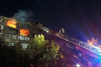 В Макеевке ударом БПЛА ВСУ были полностью уничтожены четыре квартиры
