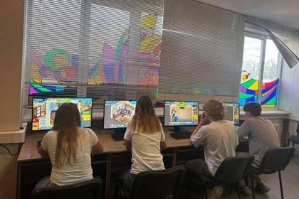 В ДНР провели первый чемпионат по обучающей игре «ЖЭКА»
