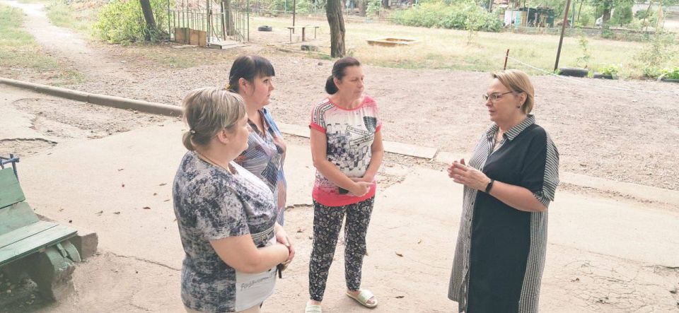 9 сентября, депутат Макеевского городского совета Татьяна Репунова провела встречи с жителями по адресам: г.о. Макеевка, г. Макеевка, кв-л Железнодорожный д.23 и д.19