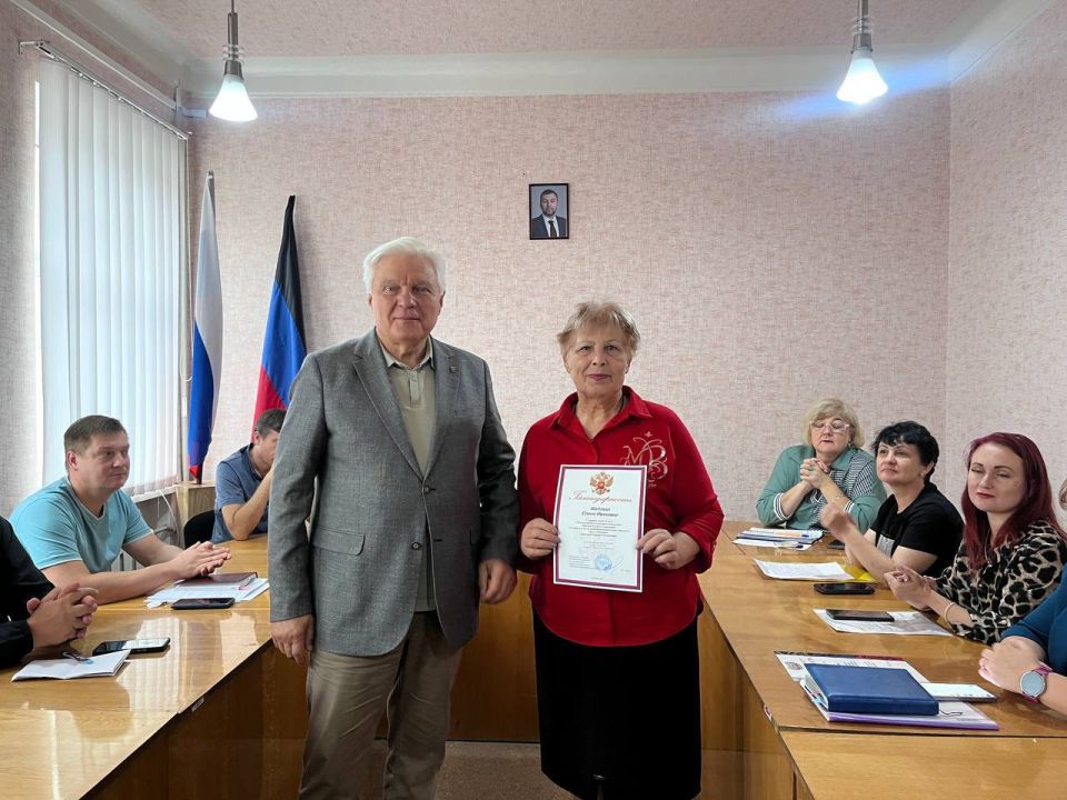 Сегодня, 10 сентября, в Центрально-Городском районе прошло праздничное мероприятие, посвященное Дню города Макеевки, в котором принял участие руководитель Управы Центрально-Городского внутригородского района Владимир Меша Сегодня, 10 сентября, в Центрально-Городском районе прошло праздничное мероприятие, посвященное Дню города Макеевки, в котором принял участие руководитель Управы Центрально-Городского внутригородского района Владимир Меша