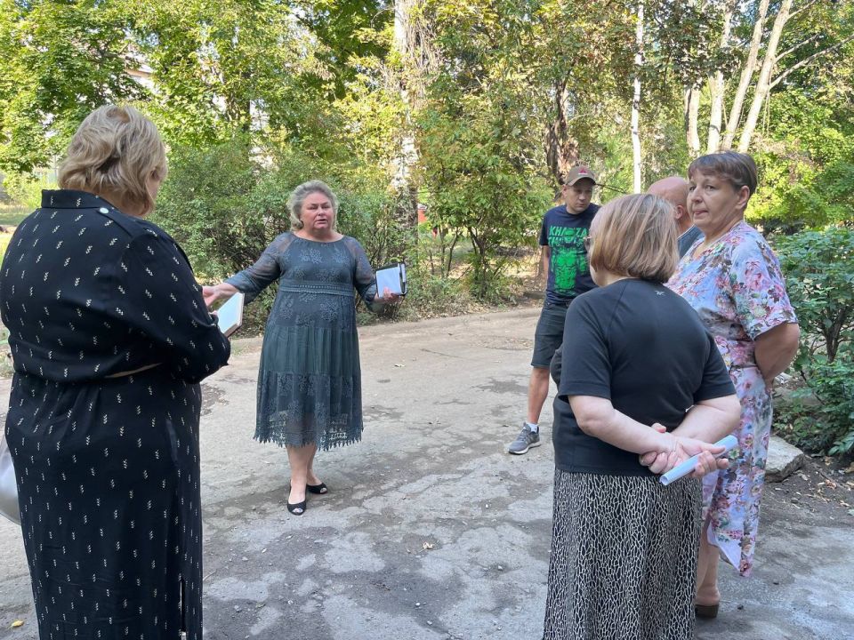 Сегодня, 10 сентября, заместитель главы администрации городского округа Макеевка Ирина Валентиновна Сидякина и представитель Филиала «Макеевкатеплосеть» ГУП ДНР «ДОНБАССТЕПЛОЭНЕРГО» Жанна Анатольевна Ямпольская провели...