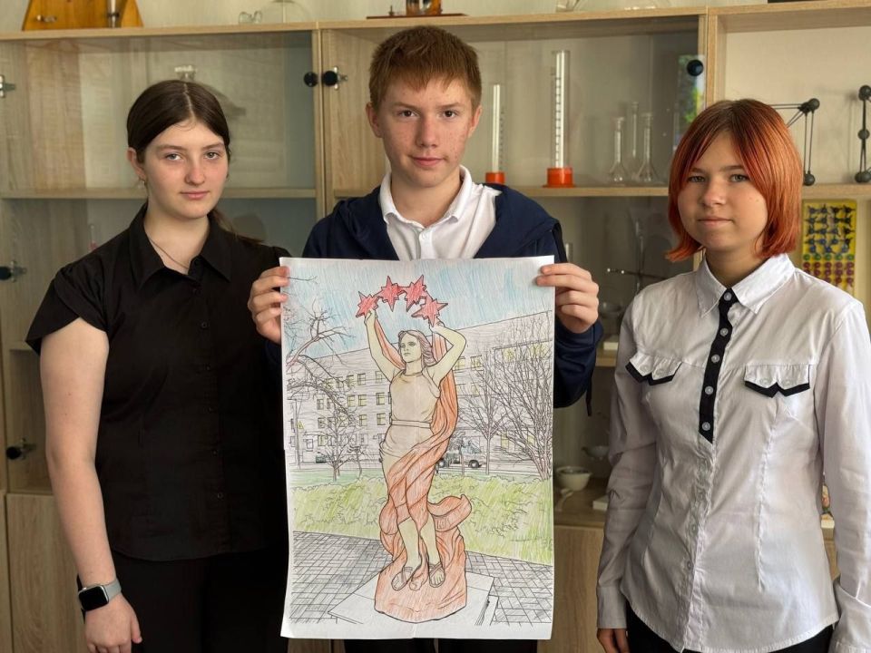 МАКЕЕВКА - ГОРОД ТРУДОВОЙ ДОБЛЕСТИ И СЛАВЫ МАКЕЕВКА - ГОРОД ТРУДОВОЙ ДОБЛЕСТИ И СЛАВЫ