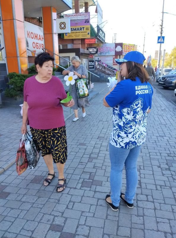 11 сентября в Червоногвардейском районе города Макеевки прошла акция под названием «Любимому городу 335!» 11 сентября в Червоногвардейском районе города Макеевки прошла акция под названием «Любимому городу 335!»