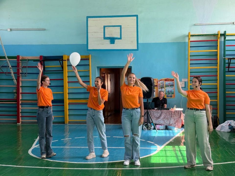 11 сентября 2025 года, в День рождения родного города педагоги-организаторы МБУДО «ГДДЮТ ИМ. В.Г. ДЖАРТЫ» провели игровую программу «Играй, город или 335 весёлых затей» для учащихся ГБОУ «НШ № 5 Г.О. МАКЕЕВКА» 11 сентября 2025 года, в День рождения родного города педагоги-организаторы МБУДО «ГДДЮТ ИМ. В.Г. ДЖАРТЫ» провели игровую программу «Играй, город или 335 весёлых затей» для учащихся ГБОУ «НШ № 5 Г.О. МАКЕЕВКА»