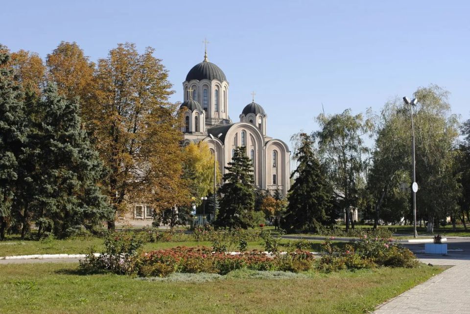 Лариса Толстыкина: Сердечно поздравляю всех жителей Макеевки с 335-летием нашего родного города! Города, который динамично развивается и имеет богатейшую славную историю Лариса Толстыкина: Сердечно поздравляю всех жителей Макеевки с 335-летием нашего родного города! Города, который динамично развивается и имеет богатейшую славную историю