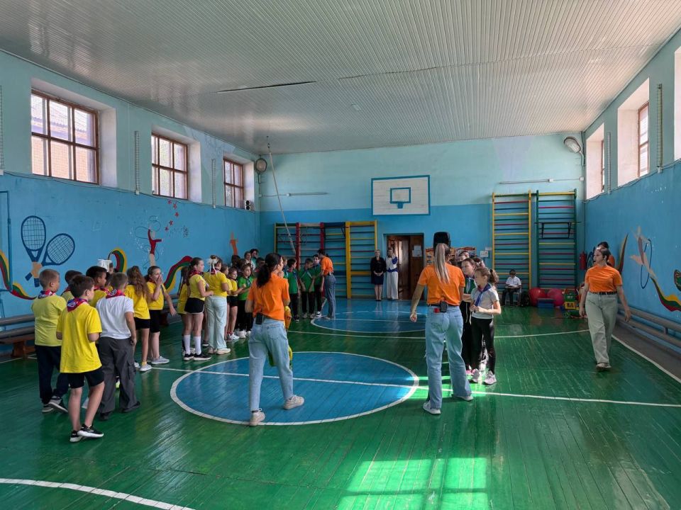 11 сентября 2025 года, в День рождения родного города педагоги-организаторы МБУДО «ГДДЮТ ИМ. В.Г. ДЖАРТЫ» провели игровую программу «Играй, город или 335 весёлых затей» для учащихся ГБОУ «НШ № 5 Г.О. МАКЕЕВКА» 11 сентября 2025 года, в День рождения родного города педагоги-организаторы МБУДО «ГДДЮТ ИМ. В.Г. ДЖАРТЫ» провели игровую программу «Играй, город или 335 весёлых затей» для учащихся ГБОУ «НШ № 5 Г.О. МАКЕЕВКА»