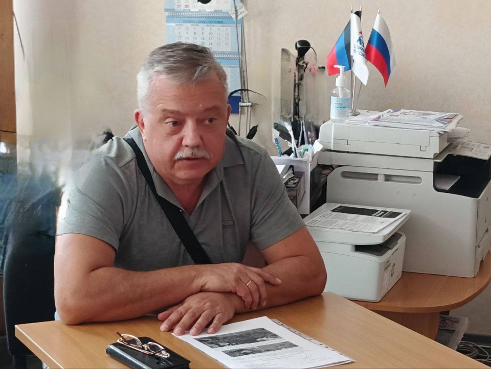 Владислав Ключаров: Порывы на водопроводных сетях, течь канализации, ремонт кровли и другие вопросы поступили ко мне на приёме от макеевчан Владислав Ключаров: Порывы на водопроводных сетях, течь канализации, ремонт кровли и другие вопросы поступили ко мне на приёме от макеевчан