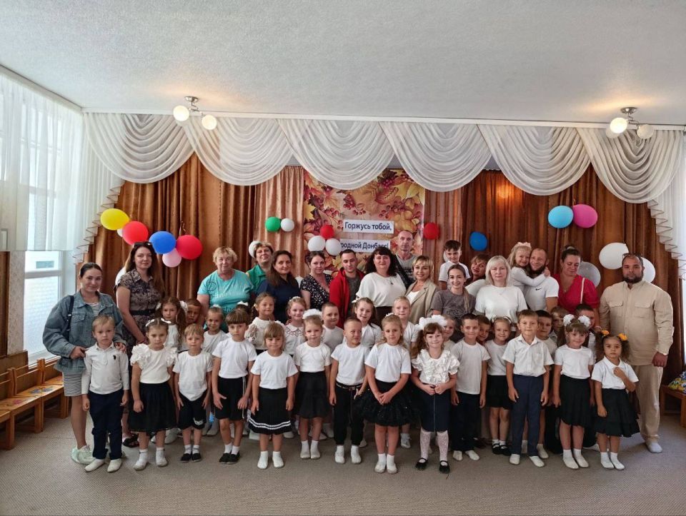 8 сентября 2025 года в дошкольных учреждениях городского округа Макеевка были проведены торжественные мероприятия, посвящённые важному и славному дню – Дню освобождения Донбасса 8 сентября 2025 года в дошкольных учреждениях городского округа Макеевка были проведены торжественные мероприятия, посвящённые важному и славному дню – Дню освобождения Донбасса