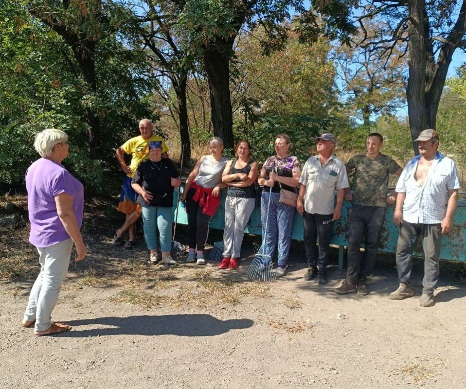 #80регион. Сегодня, 12 сентября, спикер-активист Светлана Пархоменко провела встречу с жителями на подведомственной территории пгт Землянки по ул. Карла Маркса, 144 #80регион. Сегодня, 12 сентября, спикер-активист Светлана Пархоменко провела встречу с жителями на подведомственной территории пгт Землянки по ул. Карла Маркса, 144