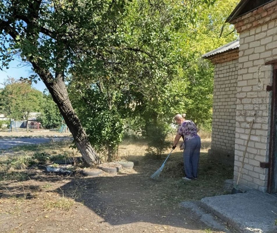 #80регион. Сегодня, 12 сентября, спикер-активист Светлана Пархоменко провела встречу с жителями на подведомственной территории пгт Землянки по ул. Карла Маркса, 144 #80регион. Сегодня, 12 сентября, спикер-активист Светлана Пархоменко провела встречу с жителями на подведомственной территории пгт Землянки по ул. Карла Маркса, 144