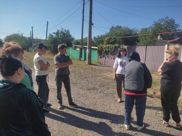 По поручению Главы ДНР Дениса Пушилина, 12 сентября, заместитель руководителя Управы Кировского внутригородского района Администрации городского округа Макеевка Донецкой Народной Республики Ирина Воронина провела встречу с...