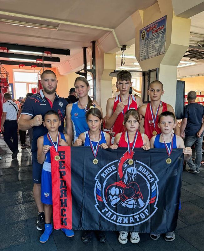 В Макеевка 6-7 сентября прошел "Открытый ринг по боксу памяти выдающихся тренеров - преподавателей по боксу Нестеренко В.Н., Вдовенко В.И., Лещенко Г.Ф. и Забайрацкого В.И."