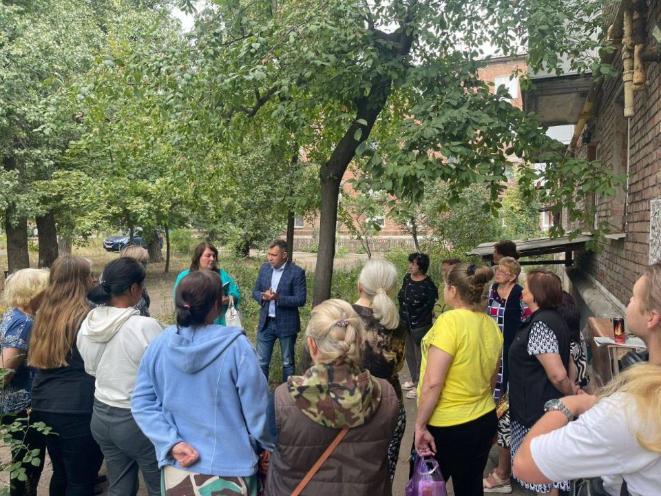 Сход граждан в Макеевке с Николаем Сытовым (фракция «КПРФ»)