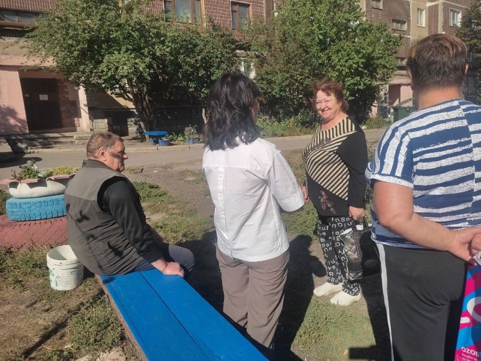 #80регион. В рамках поручения Главы Республики Дениса Пушилина, в Кировском внутригородском районе продолжаются встречи с населением на подведомственной территории