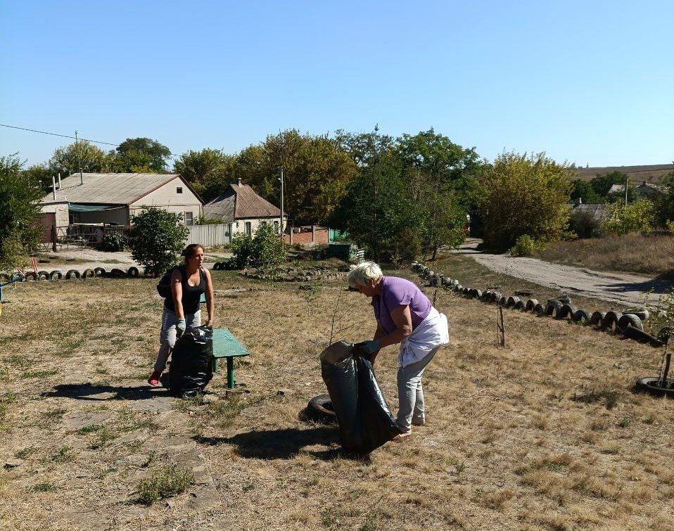 #80регион. Сегодня, 12 сентября, спикер-активист Светлана Пархоменко провела встречу с жителями на подведомственной территории пгт Землянки по ул. Карла Маркса, 144