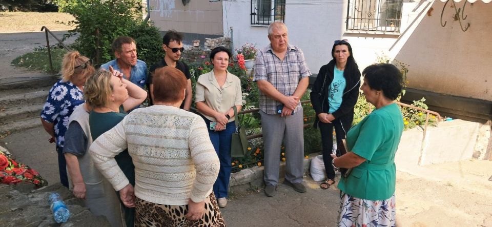 В Макеевке депутаты обсудили с жителями развитие города