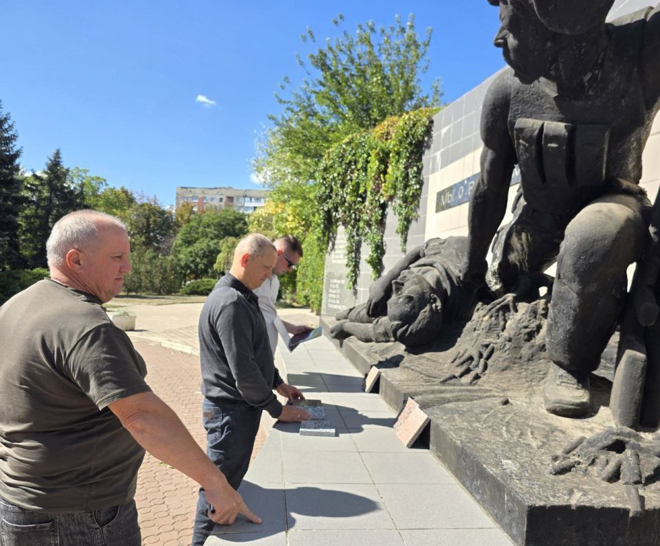 Дмитрий Огилец: Макеевский памятник погибшим воинам-интернациональналистам давно требует капитального ремонта Дмитрий Огилец: Макеевский памятник погибшим воинам-интернациональналистам давно требует капитального ремонта