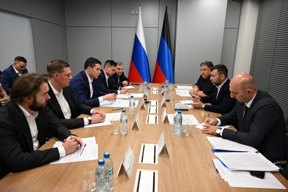 Продолжим восстанавливать производства в Донбассе при поддержке Минпромторга России Продолжим восстанавливать производства в Донбассе при поддержке Минпромторга России