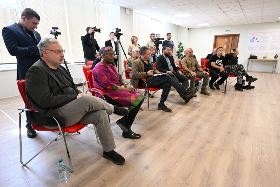 Денис Пушилин: Рассказал иностранным журналистам правду обо всем, что происходит в Донбассе Денис Пушилин: Рассказал иностранным журналистам правду обо всем, что происходит в Донбассе