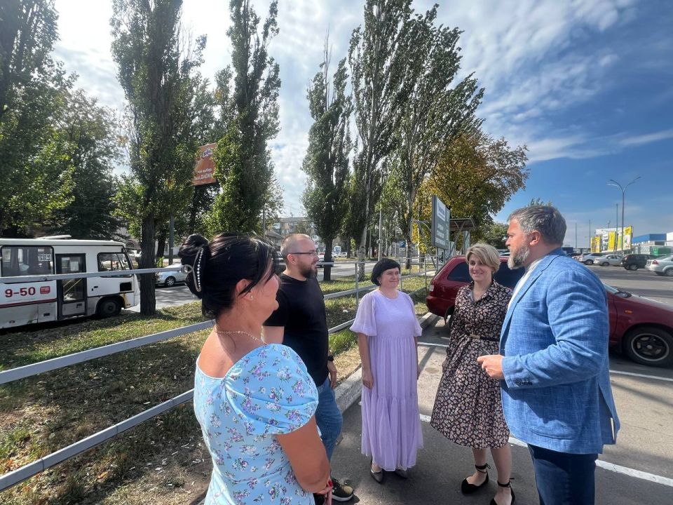 Сегодня, 16 сентября, депутат Макеевского городского совета Геннадий Гальчук провел встречу по адресу: г. Макеевка, ул. 250 –летия Донбасса, 74