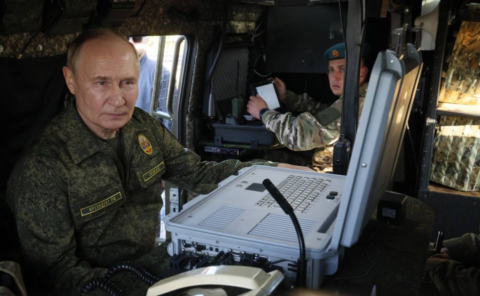 Александр Подгорный: О разработках ЦБСТ, который создан при поддержке Единой России, доложил Президенту, Верховному Главнокомандующему Вооружёнными Силами РФ Владимиру Владимировичу Путину в рамках учений «Запад-2025» Александр Подгорный: О разработках ЦБСТ, который создан при поддержке Единой России, доложил Президенту, Верховному Главнокомандующему Вооружёнными Силами РФ Владимиру Владимировичу Путину в рамках учений «Запад-2025»