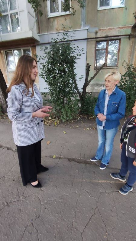 Сегодня, 17 сентября, спикер Татьяна Ткачик провела встречи по адресу: г.о. Макеевка, г. Макеевка, кв-л Гвардейский, д. 22 и д. 1 Сегодня, 17 сентября, спикер Татьяна Ткачик провела встречи по адресу: г.о. Макеевка, г. Макеевка, кв-л Гвардейский, д. 22 и д. 1