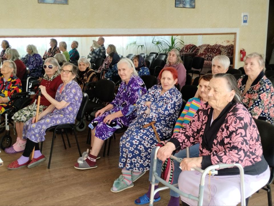 Александр Подгорный: 17 сентября в Государственном бюджетном учреждении социального обслуживания «Комплексный центр социального обслуживания населения Горняцкого района города Макеевки», по партийному проекту «Старшее...