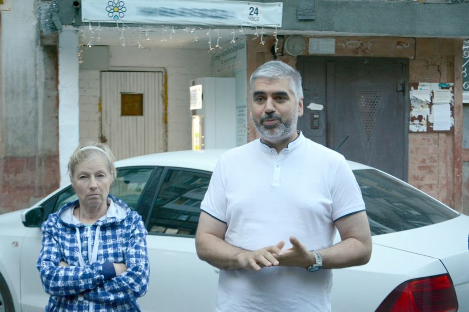 Заместитель Председателя Народного Совета ДНР Алексей Дорофеев (фракция «Новые люди») встретился с жителями по улице Фонтанной в Червоногвардейском районе Макеевки