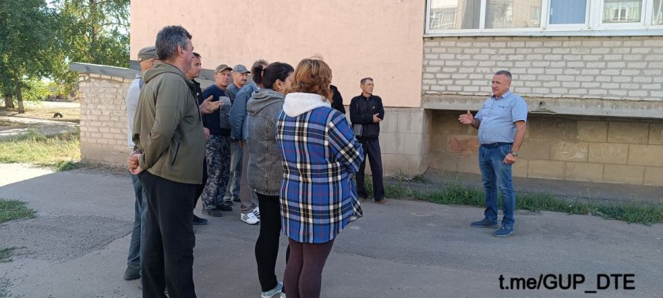 ОТКРЫТЫ ДЛЯ ДИАЛОГА: АКТИВНАЯ РАБОТА ПО ПРОВЕДЕНИЮ ВСТРЕЧ С ПОТРЕБИТЕЛЯМИ ПРОДОЛЖАЕТСЯ ОТКРЫТЫ ДЛЯ ДИАЛОГА: АКТИВНАЯ РАБОТА ПО ПРОВЕДЕНИЮ ВСТРЕЧ С ПОТРЕБИТЕЛЯМИ ПРОДОЛЖАЕТСЯ