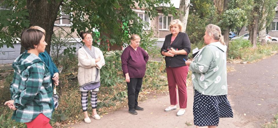 Сегодня, 18 сентября, заместитель руководителя Управы Центрально-Городского внутригородского района Лариса Онищенко и представитель Филиала «Макеевкатеплосеть» ГУП ДНР «ДОНБАССТЕПЛОЭНЕРГО» Жанна Анатольевна Ямпольская ...