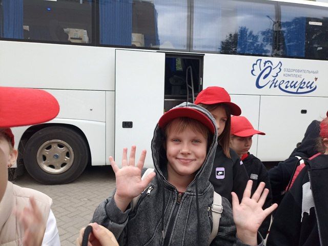 В рамках гуманитарной программы «Дети России – детям Донбасса» на оздоровлении в ОК «Снегири» при Управлении делами Президента Российской Федерации находятся 40 юных макеевчан В рамках гуманитарной программы «Дети России – детям Донбасса» на оздоровлении в ОК «Снегири» при Управлении делами Президента Российской Федерации находятся 40 юных макеевчан