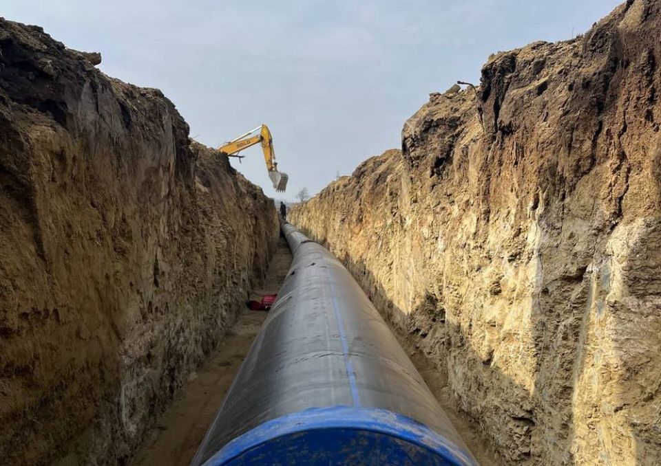 В ДНР уже 43 автомойки бесплатно раздают жителям воду из собственных скважин, еще 16 автомоек готовят площадки и вскоре также начнут раздавать воду людям