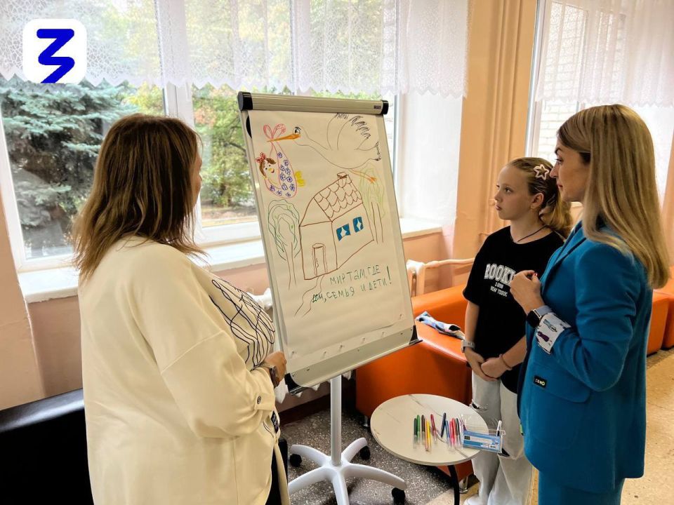 Творческая встреча семейного клуба «Маленькие&Взрослые» Творческая встреча семейного клуба «Маленькие&Взрослые»