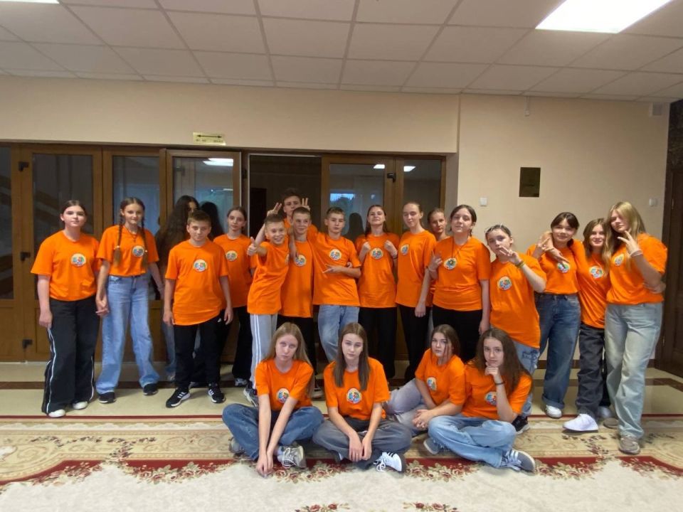 В рамках гуманитарной программы «Дети России – детям Донбасса» на оздоровлении в ОК «Снегири» при Управлении делами Президента Российской Федерации находятся 40 юных макеевчан В рамках гуманитарной программы «Дети России – детям Донбасса» на оздоровлении в ОК «Снегири» при Управлении делами Президента Российской Федерации находятся 40 юных макеевчан