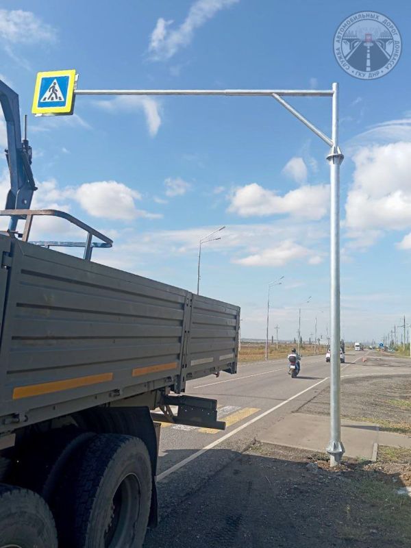 В минувшие выходные на дорогах общего пользования продолжились работы по улучшению дорожной инфраструктуры В минувшие выходные на дорогах общего пользования продолжились работы по улучшению дорожной инфраструктуры