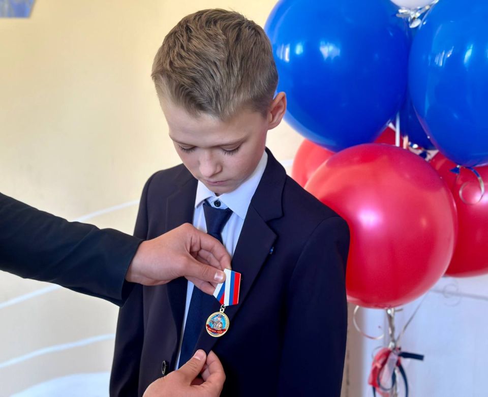 Дети ждут... А герои сражаются