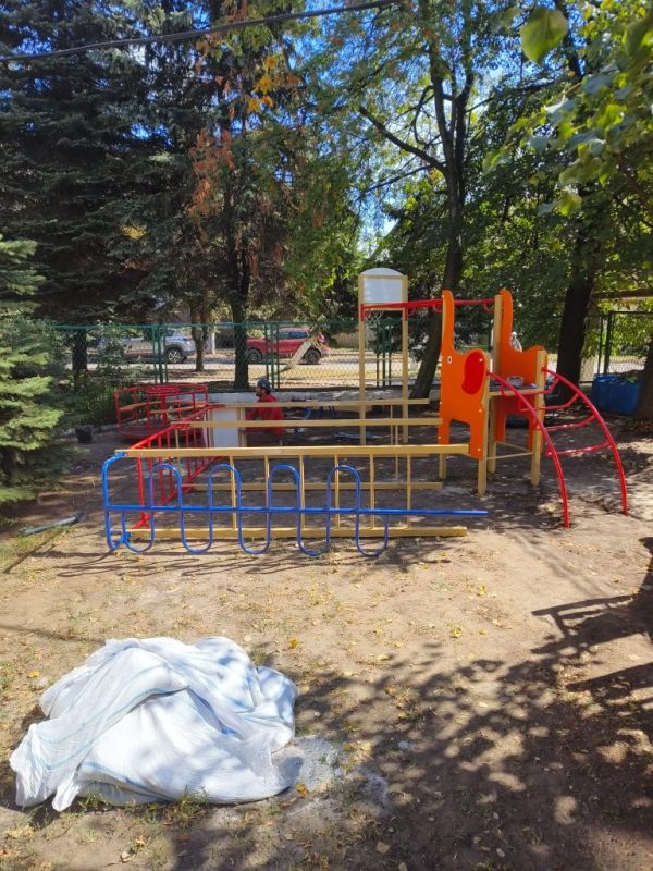 Для создания развивающей среды, способствующей полноценному физическому и интеллектуальному развитию воспитанников с нарушениями опорно-двигательного аппарата, в ГКДОУ «ДЕТСКИЙ САД № 54 Г.О. МАКЕЕВКА» ДНР ООО «Велес»...